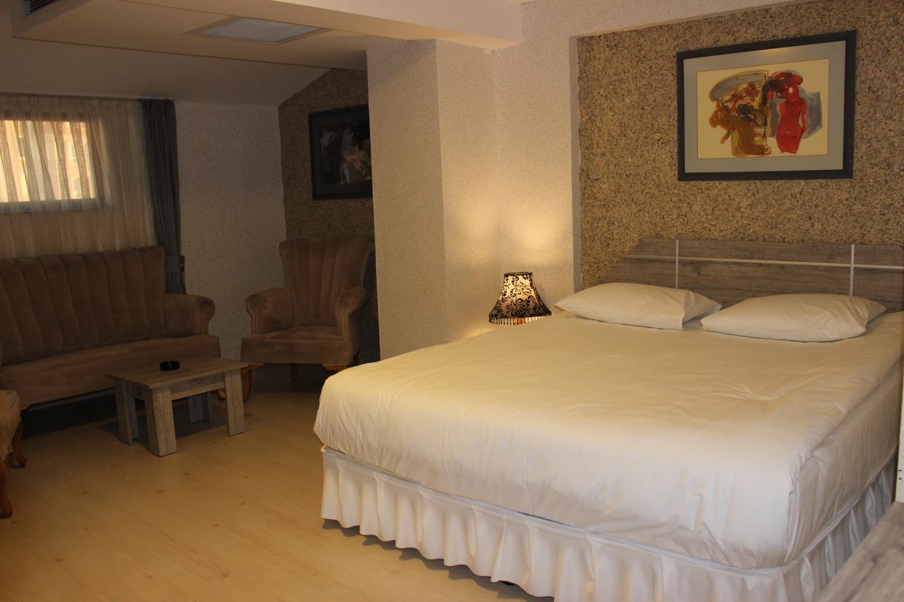 קוטהיה Tavsanli Otel מראה חיצוני תמונה